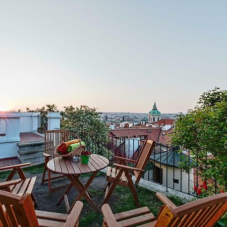 Royal View Apartments Прага Экстерьер фото