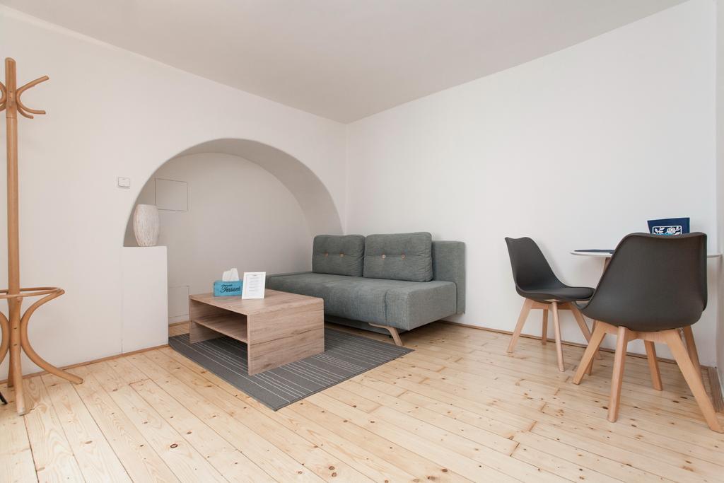 Royal View Apartments Прага Экстерьер фото