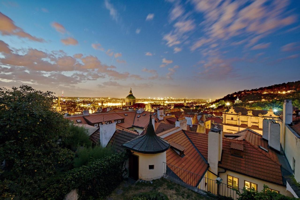 Royal View Apartments Прага Экстерьер фото