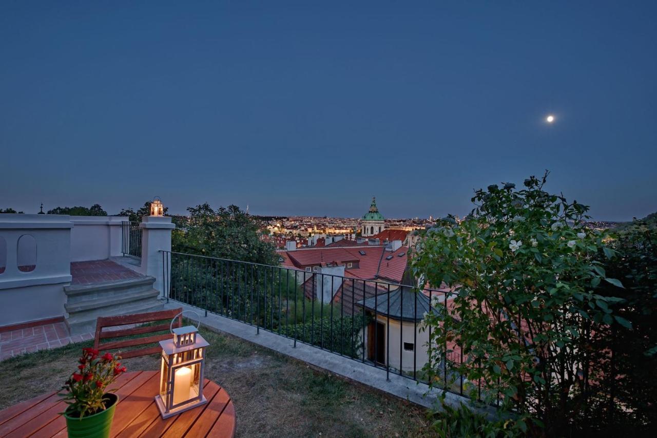 Royal View Apartments Прага Экстерьер фото