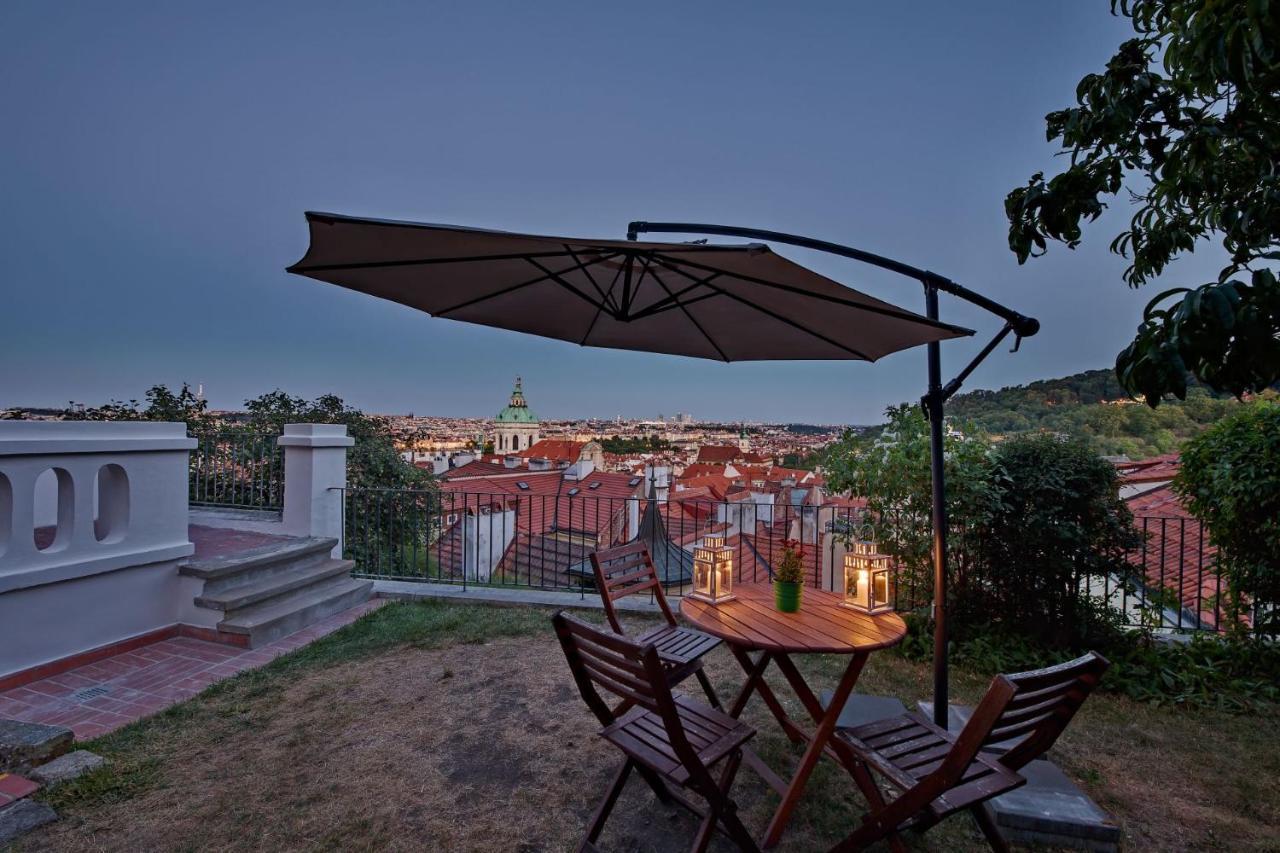 Royal View Apartments Прага Экстерьер фото