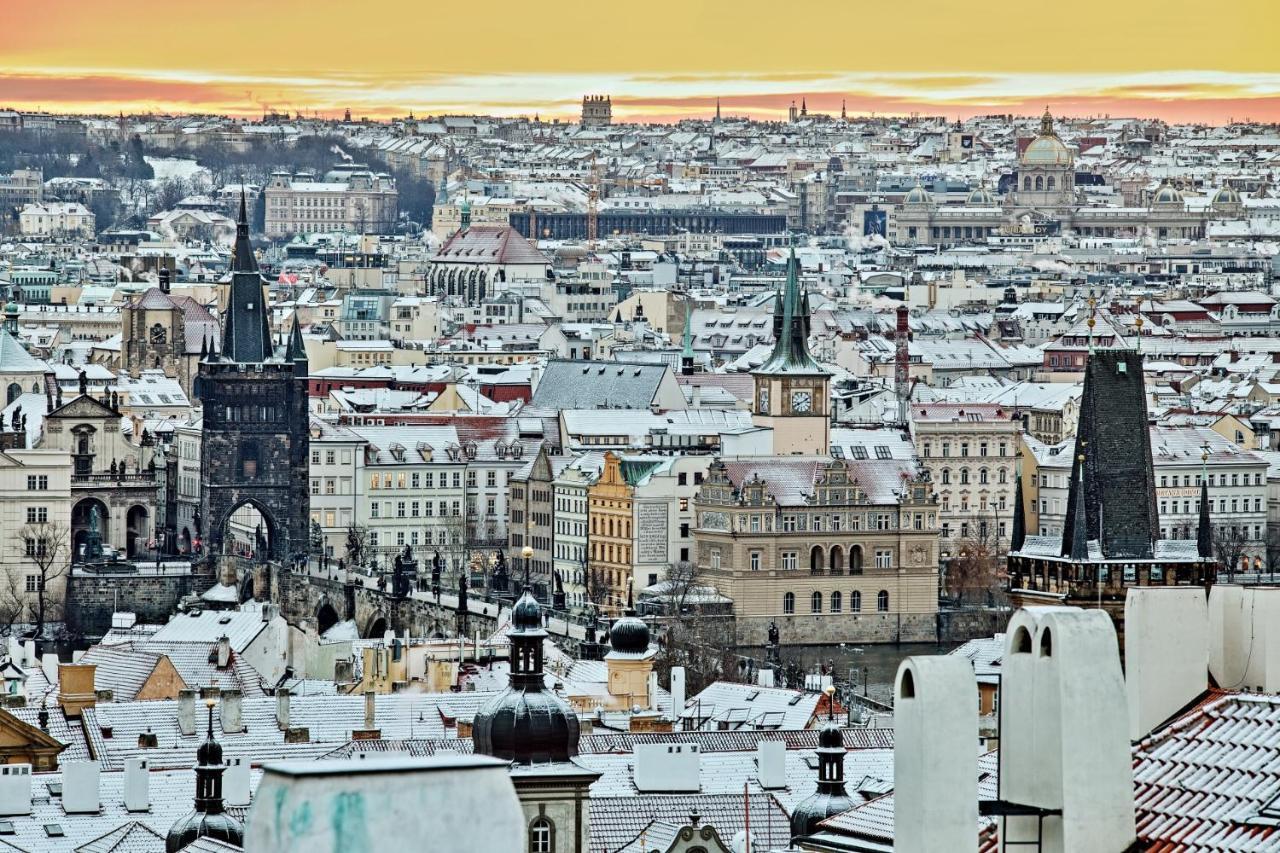 Royal View Apartments Прага Экстерьер фото