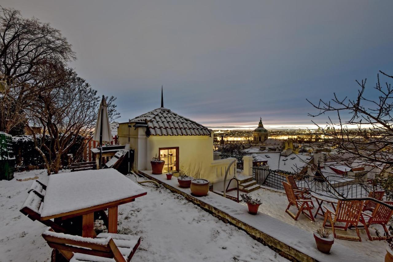 Royal View Apartments Прага Экстерьер фото