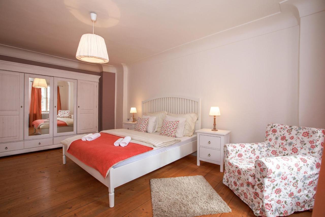 Royal View Apartments Прага Экстерьер фото