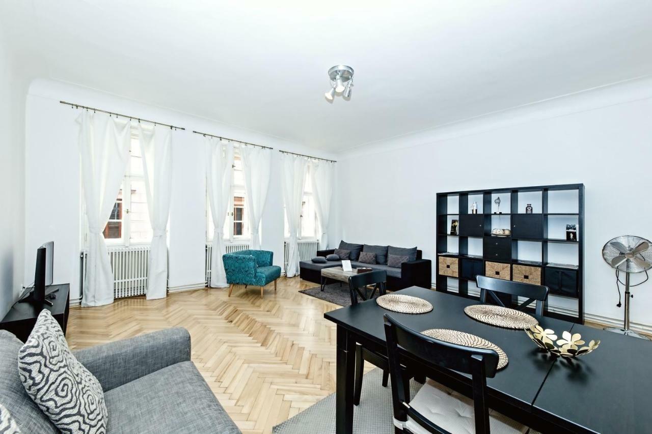 Royal View Apartments Прага Экстерьер фото