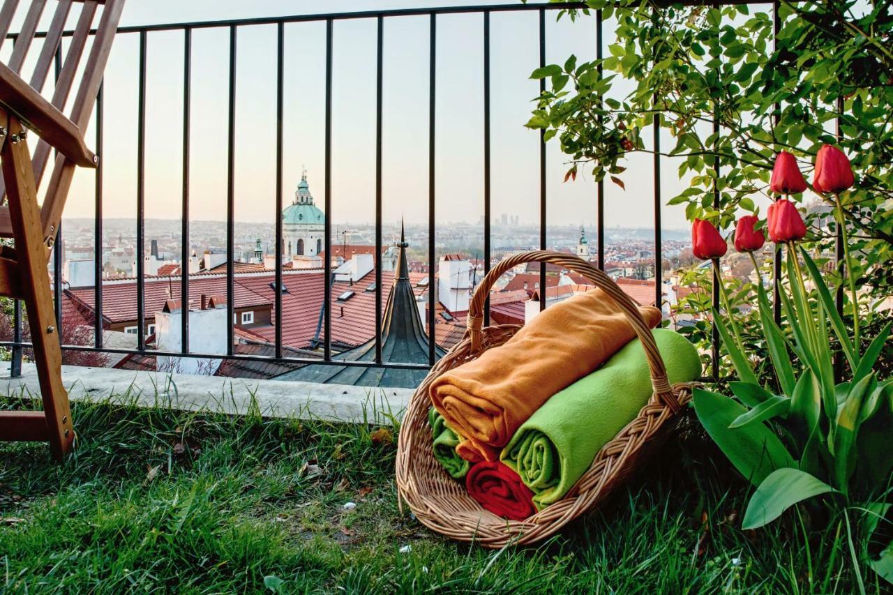 Royal View Apartments Прага Экстерьер фото