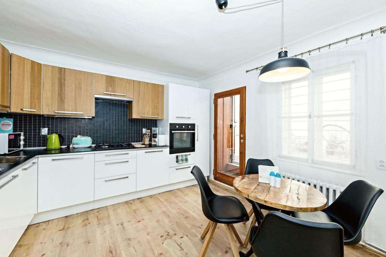 Royal View Apartments Прага Экстерьер фото